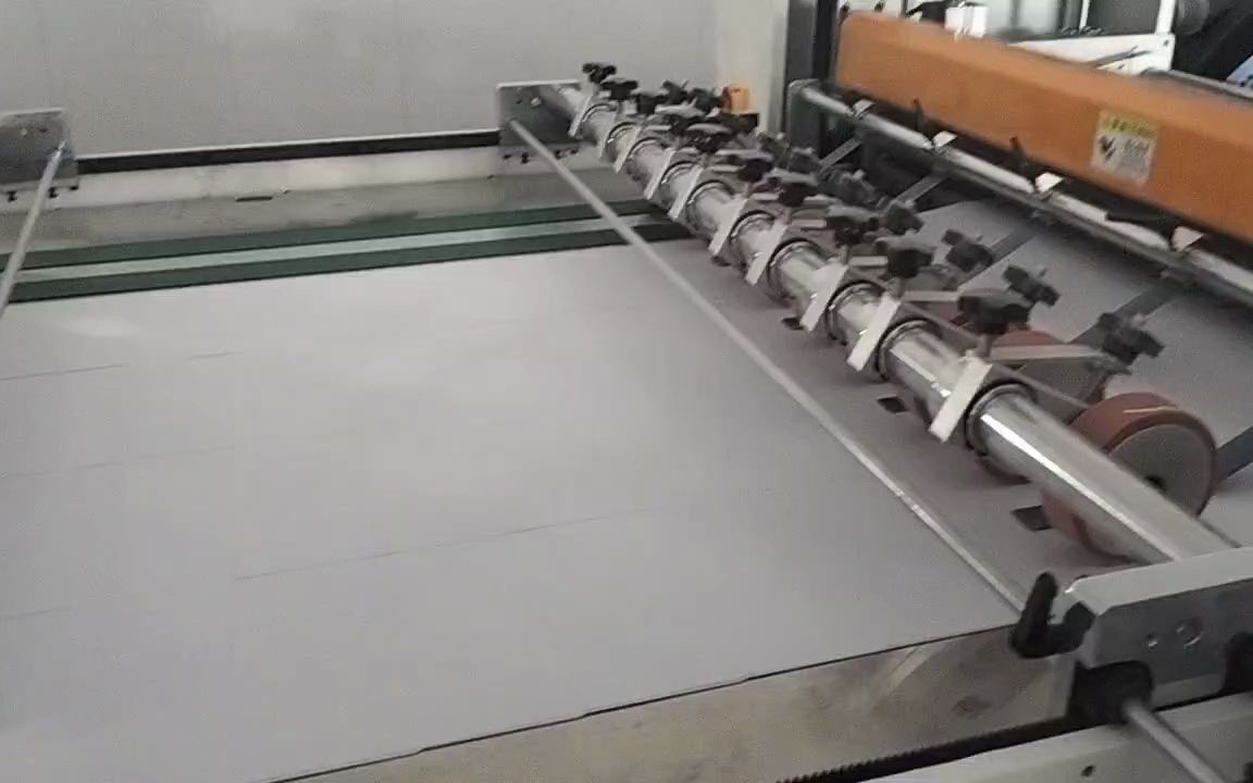 HKS系列，A4復(fù)印紙切紙機(jī)